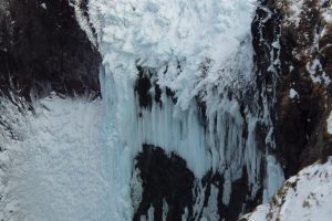 冬のフレペの滝